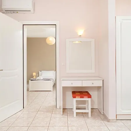 Elena Lägenhet Chrisi Ammoudia