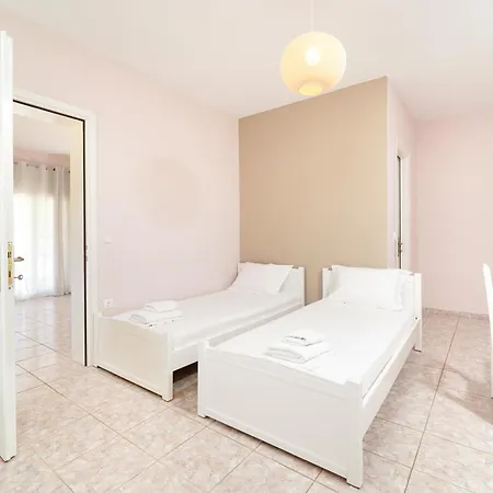 Elena Lägenhet Chrisi Ammoudia