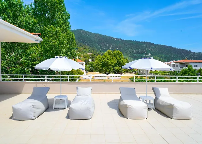 Elena * Chrysi Ammoudia